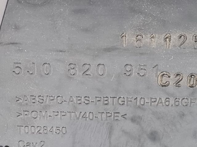 bontott SKODA FABIA II Középső Szellőző