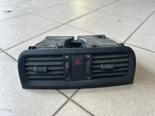 bontott SKODA FABIA II Középső Szellőző