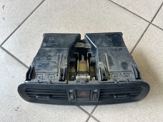 bontott SKODA FABIA II Középső Szellőző