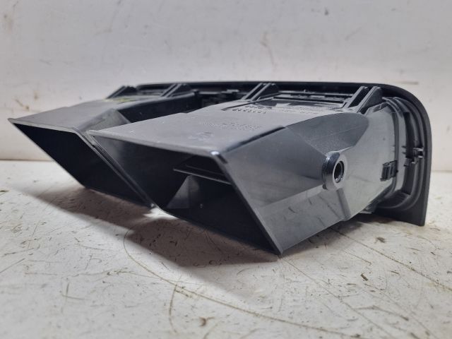 bontott SKODA FABIA II Középső Szellőző