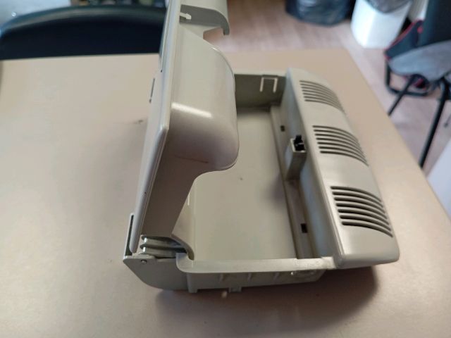 bontott SKODA FABIA II Középső Szemüvegtartó