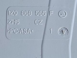 bontott SKODA FABIA II Középső Szemüvegtartó