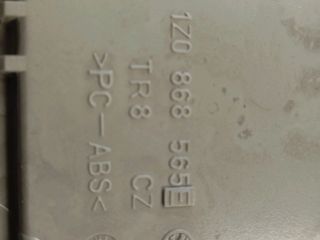 bontott SKODA FABIA II Középső Szemüvegtartó