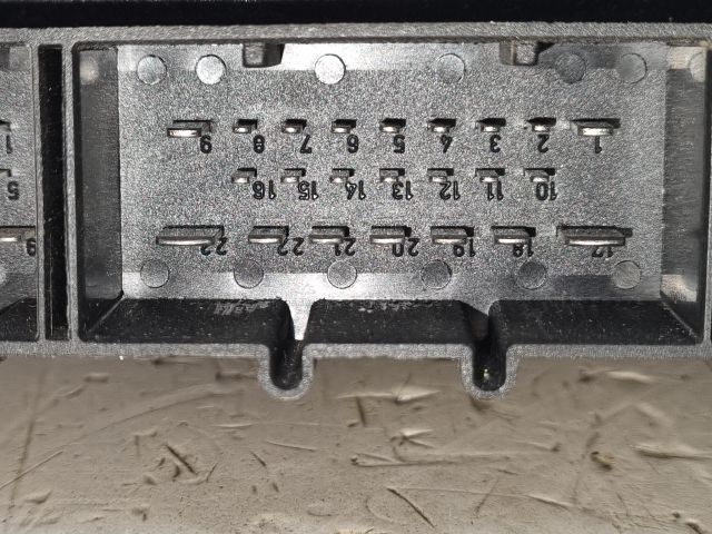 bontott SKODA FABIA II Központizár Elektronika