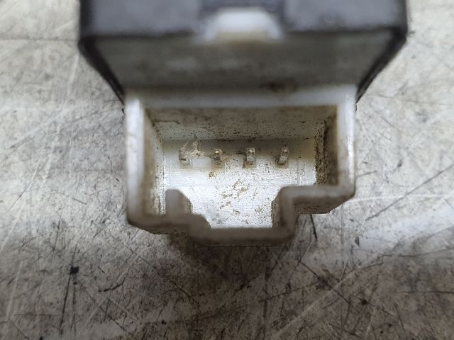 bontott SKODA FABIA II Központizár Kapcsoló