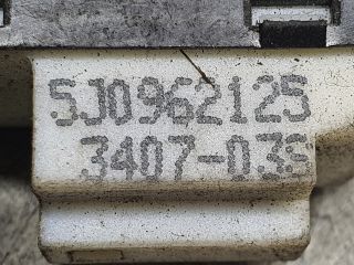 bontott SKODA FABIA II Központizár Kapcsoló