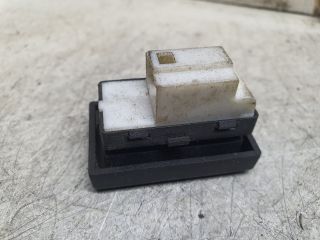 bontott SKODA FABIA II Központizár Kapcsoló