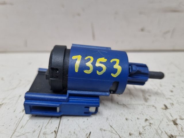 bontott SKODA FABIA II Kuplung Pedál Kapcsoló