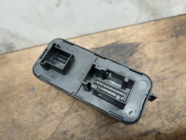 bontott SKODA FABIA II Lámpa Vezérlő