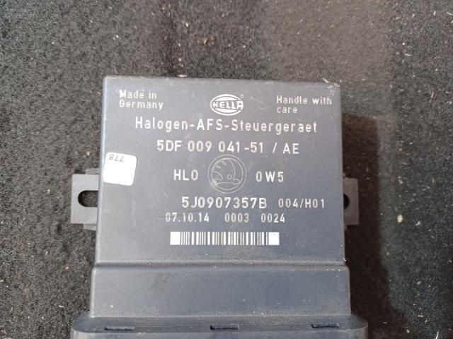 bontott SKODA FABIA II Lámpa Vezérlő