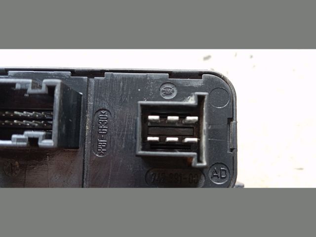 bontott SKODA FABIA II Lámpa Vezérlő