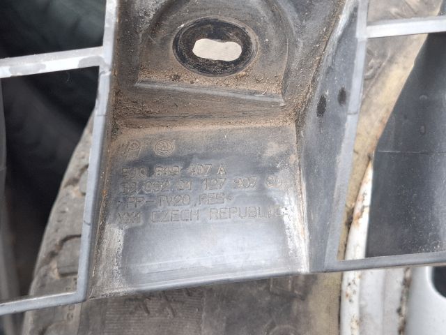 bontott SKODA FABIA II Levélrács Tartó