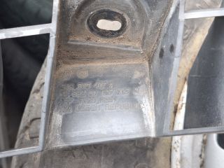 bontott SKODA FABIA II Levélrács Tartó