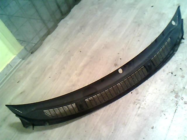 bontott SKODA FABIA II Levélrács