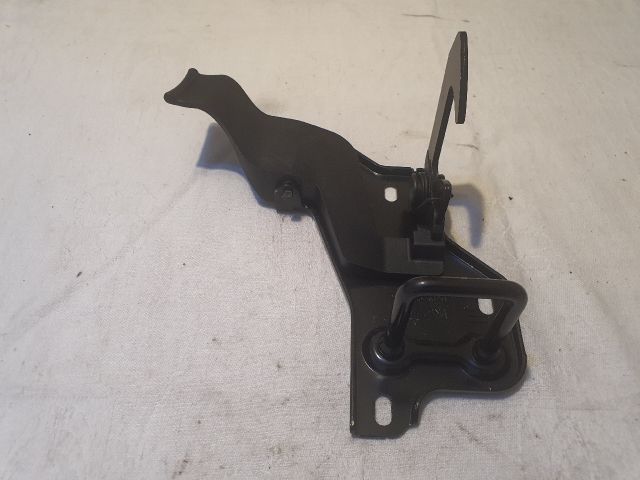 bontott SKODA FABIA II Motorháztető Biztonsági Kampó