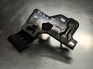 bontott SKODA FABIA II Motorháztető Biztonsági Kampó