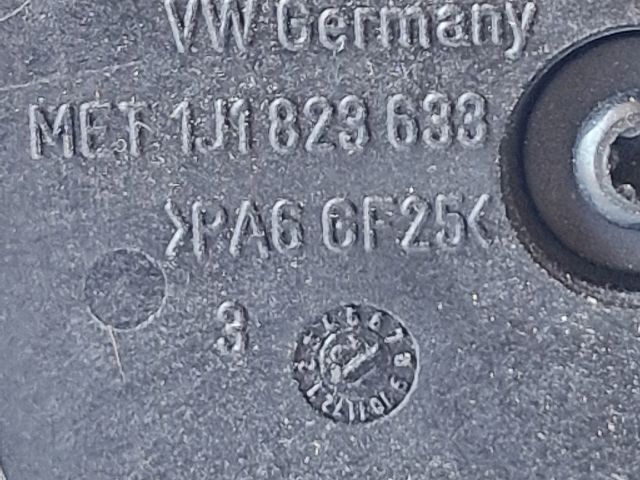 bontott SKODA FABIA II Motorháztető Nyitó Kar / Gomb