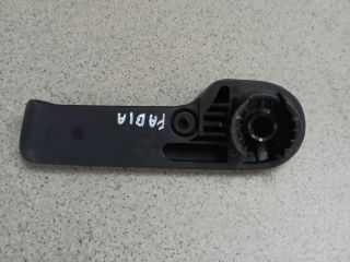 bontott SKODA FABIA II Motorháztető Nyitó Kar / Gomb