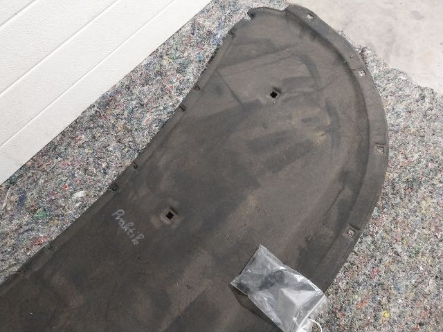 bontott SKODA FABIA II Motorháztető Szigetelés