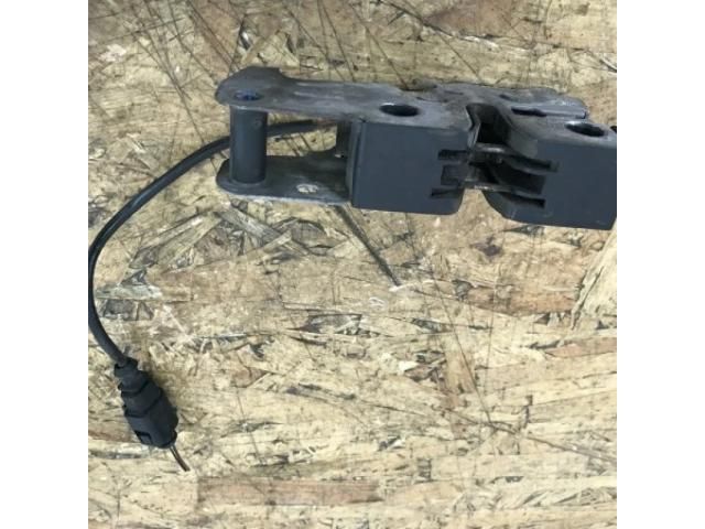 bontott SKODA FABIA II Motorháztető Zárszerkezet