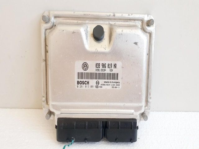 bontott SKODA FABIA II Motorvezérlő