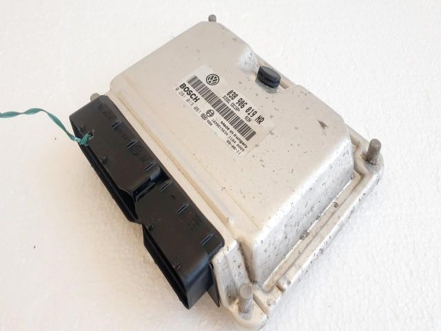 bontott SKODA FABIA II Motorvezérlő