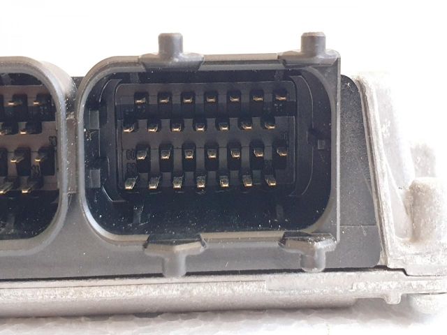 bontott SKODA FABIA II Motorvezérlő