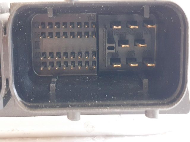 bontott SKODA FABIA II Motorvezérlő