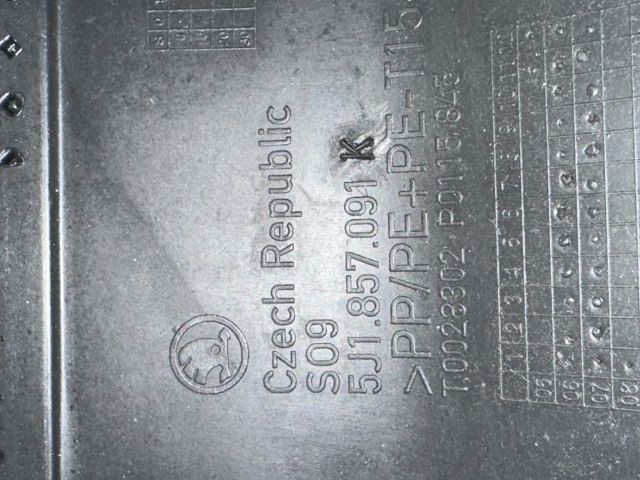 bontott SKODA FABIA II Műszerfal Héj