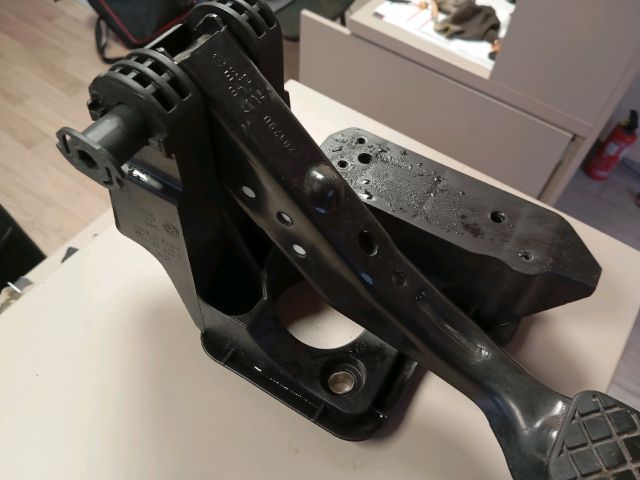 bontott SKODA FABIA II Pedálbak