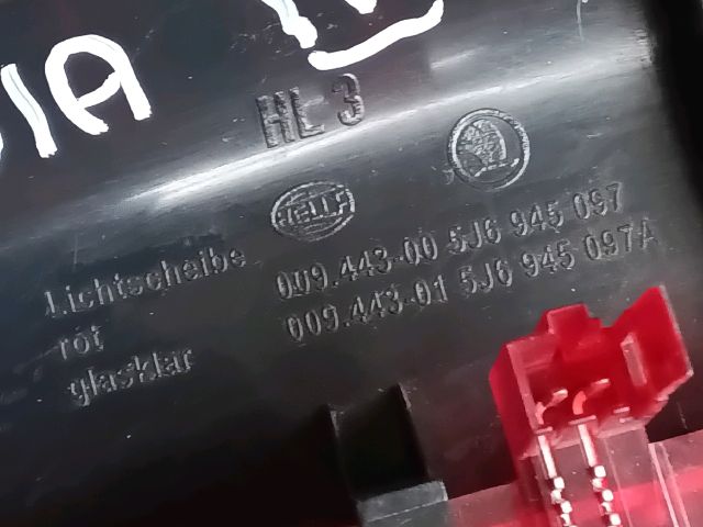 bontott SKODA FABIA II Pótféklámpa