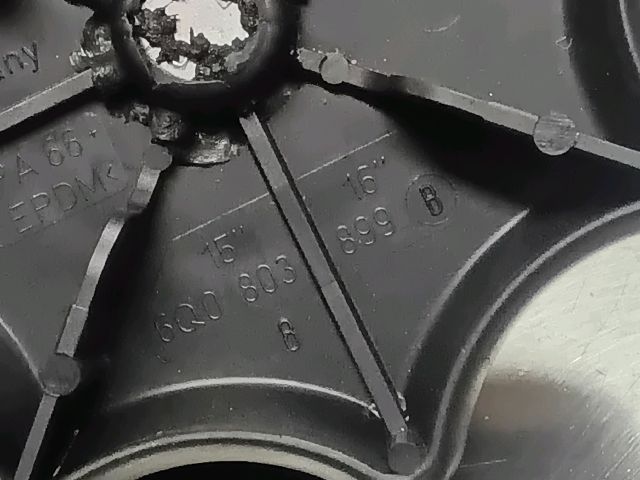 bontott SKODA FABIA II Pótkerék Rögzítő