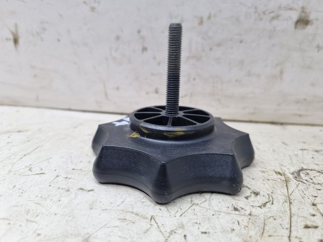 bontott SKODA FABIA II Pótkerék Rögzítő