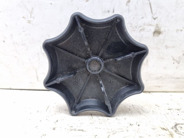 bontott SKODA FABIA II Pótkerék Rögzítő