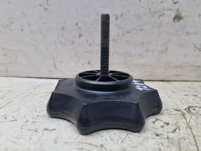 bontott SKODA FABIA II Pótkerék Rögzítő