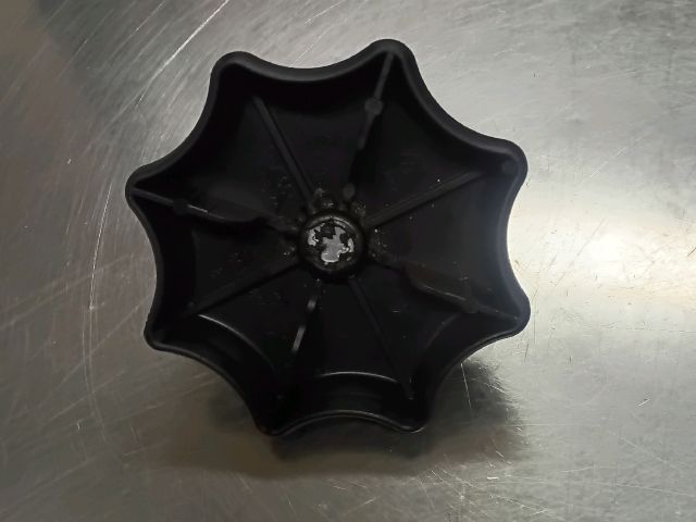 bontott SKODA FABIA II Pótkerék Rögzítő