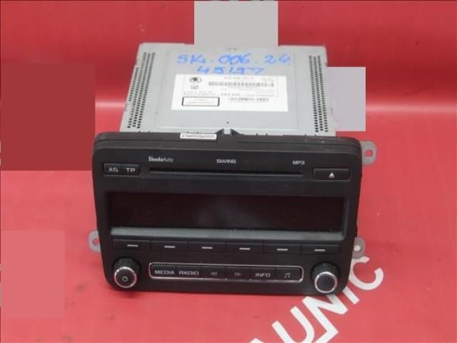 bontott SKODA FABIA II Rádió / CD