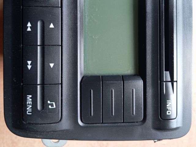 bontott SKODA FABIA II Rádió / CD