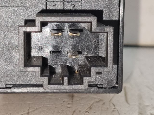 bontott SKODA FABIA II Relé