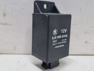 bontott SKODA FABIA II Relé