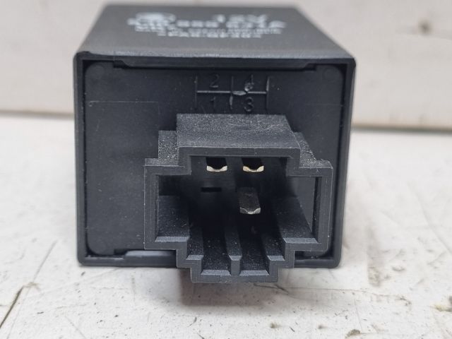 bontott SKODA FABIA II Relé