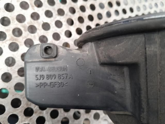 bontott SKODA FABIA II Tankajtó