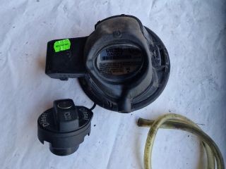 bontott SKODA FABIA II Tankajtó