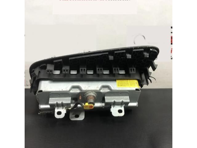 bontott SKODA FABIA II Utasoldali Légzsák