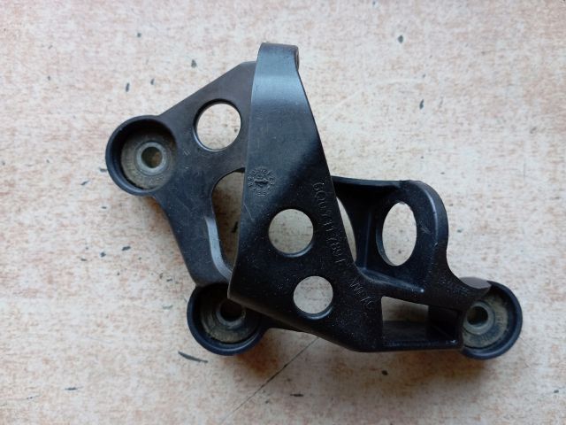 bontott SKODA FABIA II Váltó Bowden Tartó Bak