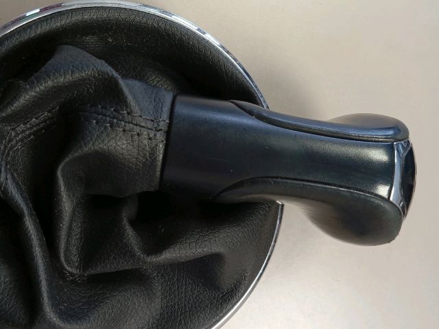 bontott SKODA FABIA II Váltógomb