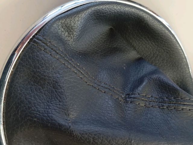 bontott SKODA FABIA II Váltógomb