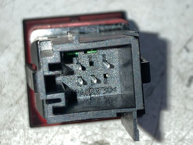 bontott SKODA FABIA II Vészvillogó Kapcsoló