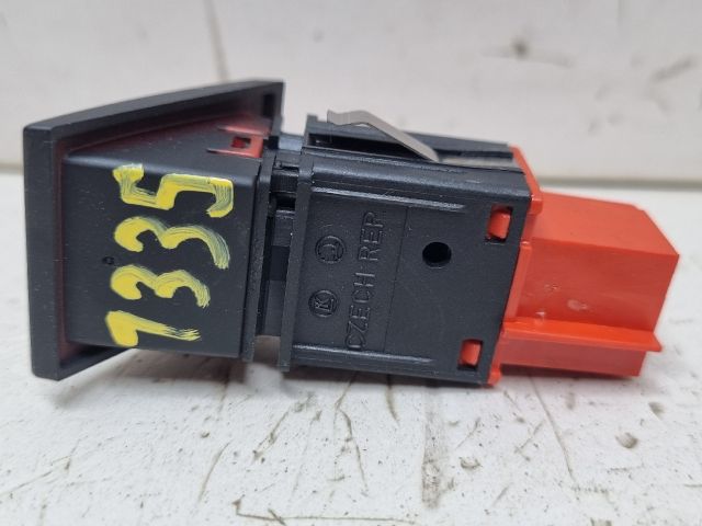 bontott SKODA FABIA II Vészvillogó Kapcsoló