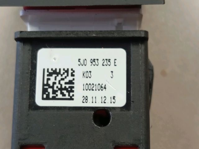 bontott SKODA FABIA II Vészvillogó Kapcsoló